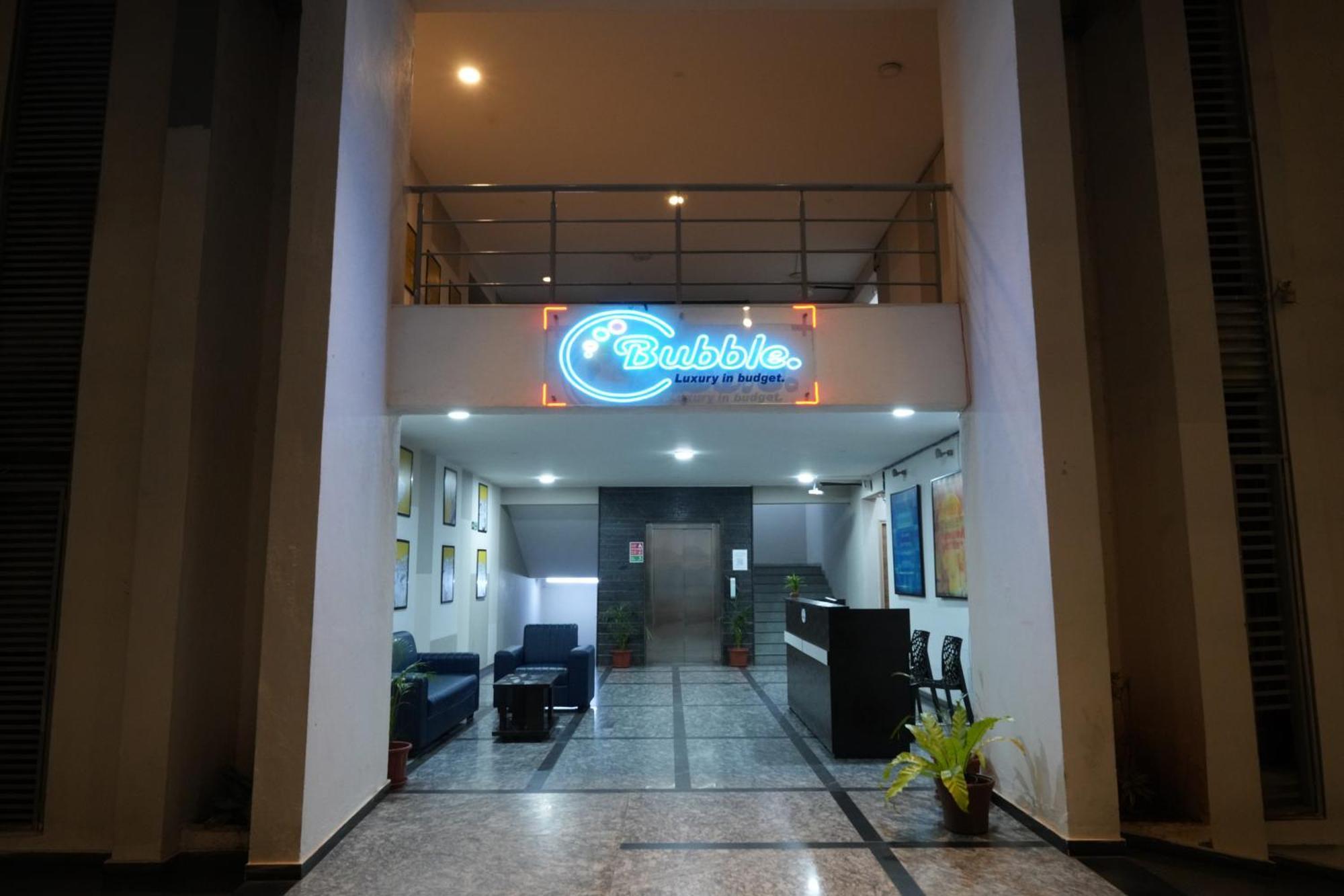 Bubble Hotel Electronic City Kammasandra Екстер'єр фото